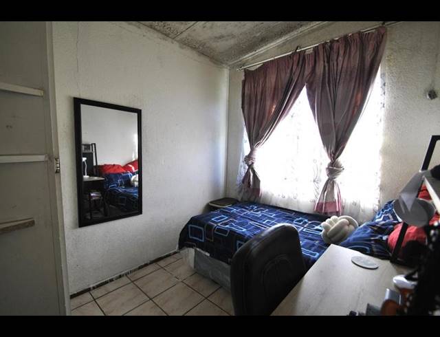 3 BEDROOM TOWNHOUSE FOR SALE IN FLORIDA LAKE